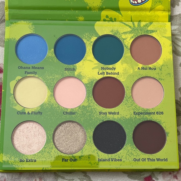 NEW! Stitch Eyeshadow Palette - Picture 4 of 16